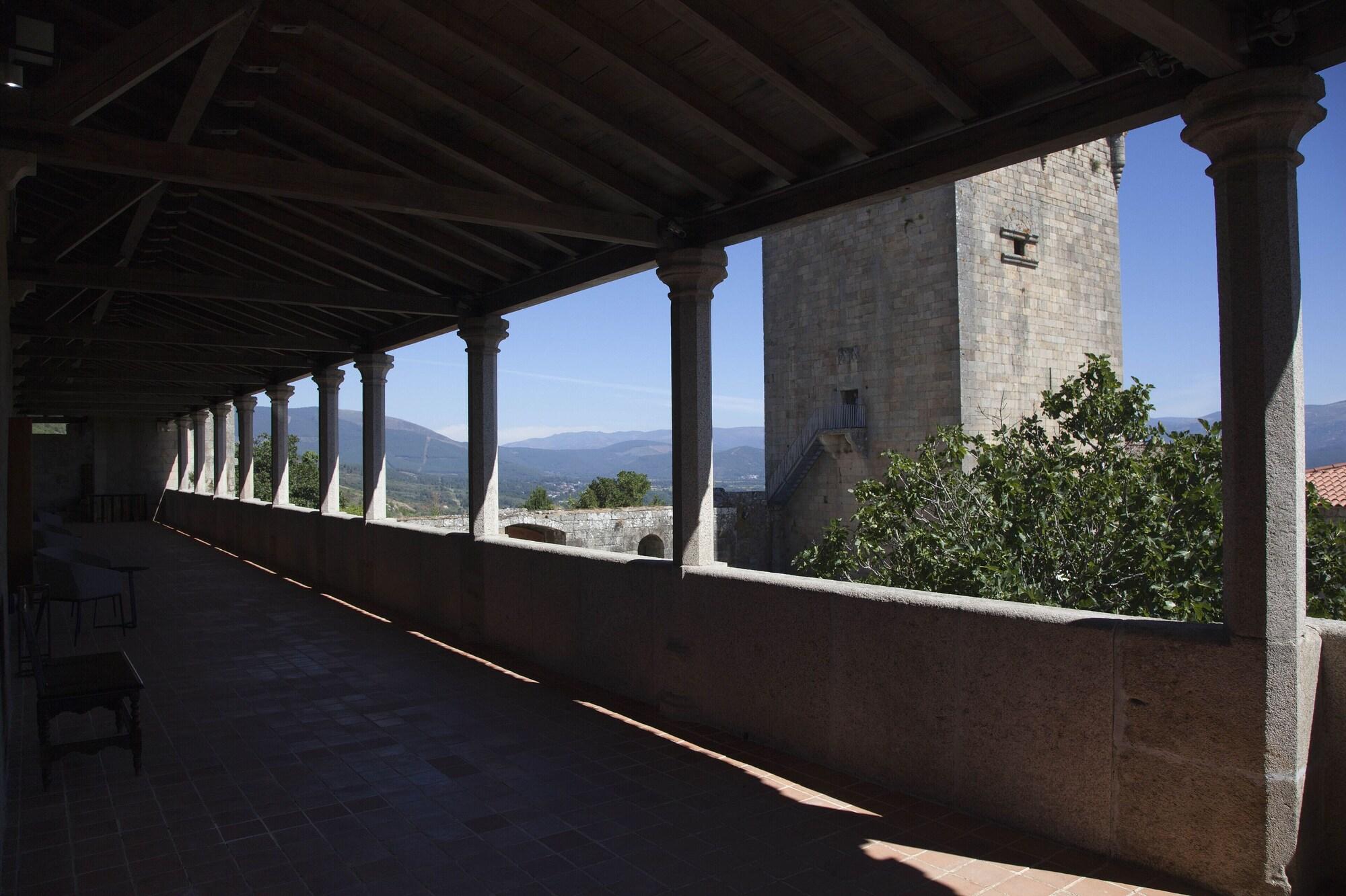 Parador Castillo De Monterrei Exterior foto